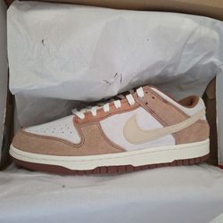 Nike Low Medium Curry Size 10.5