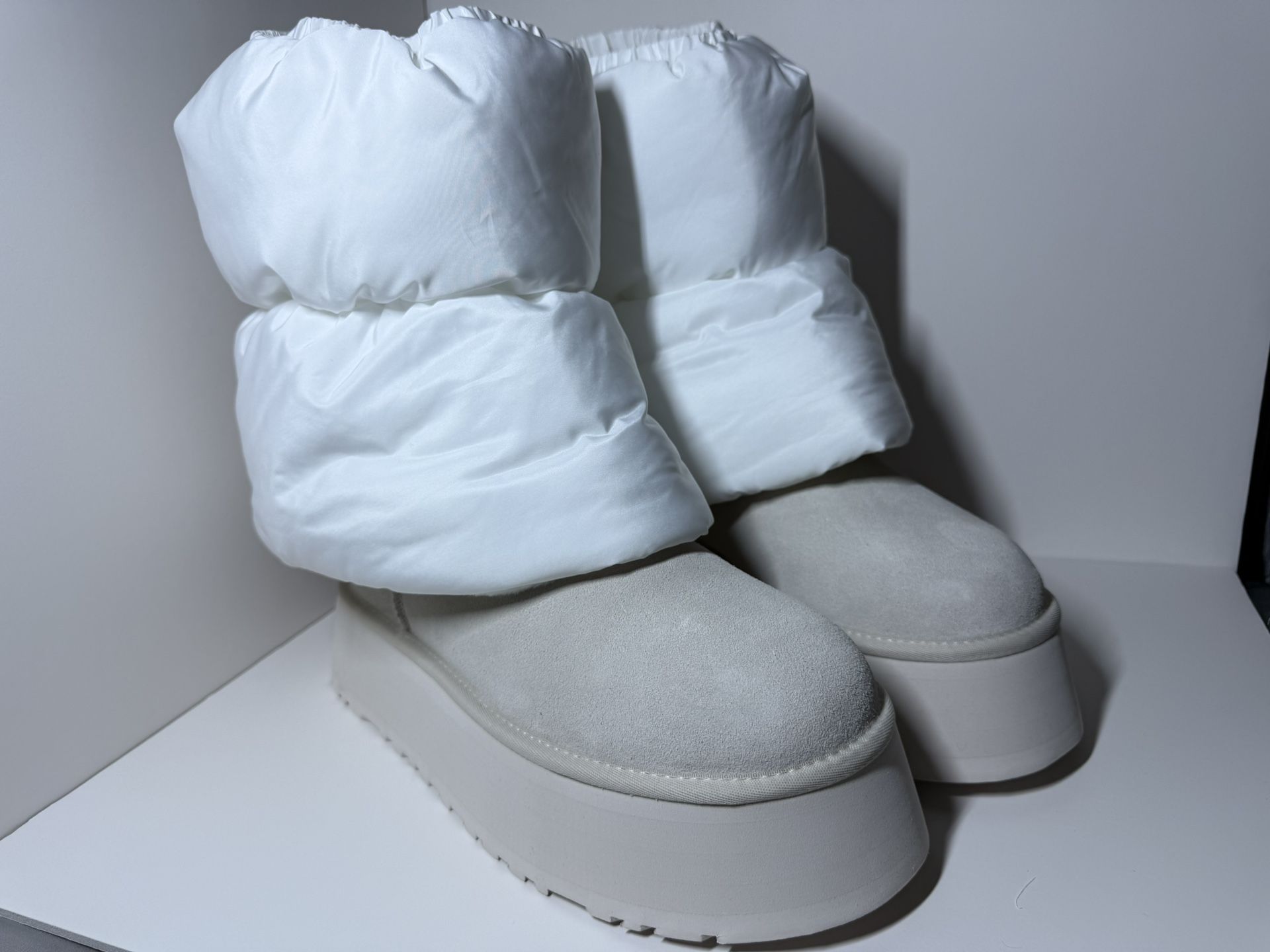 UGG Blooming Dales Women's Dipper Puffer XL Plushwarmer Boots.