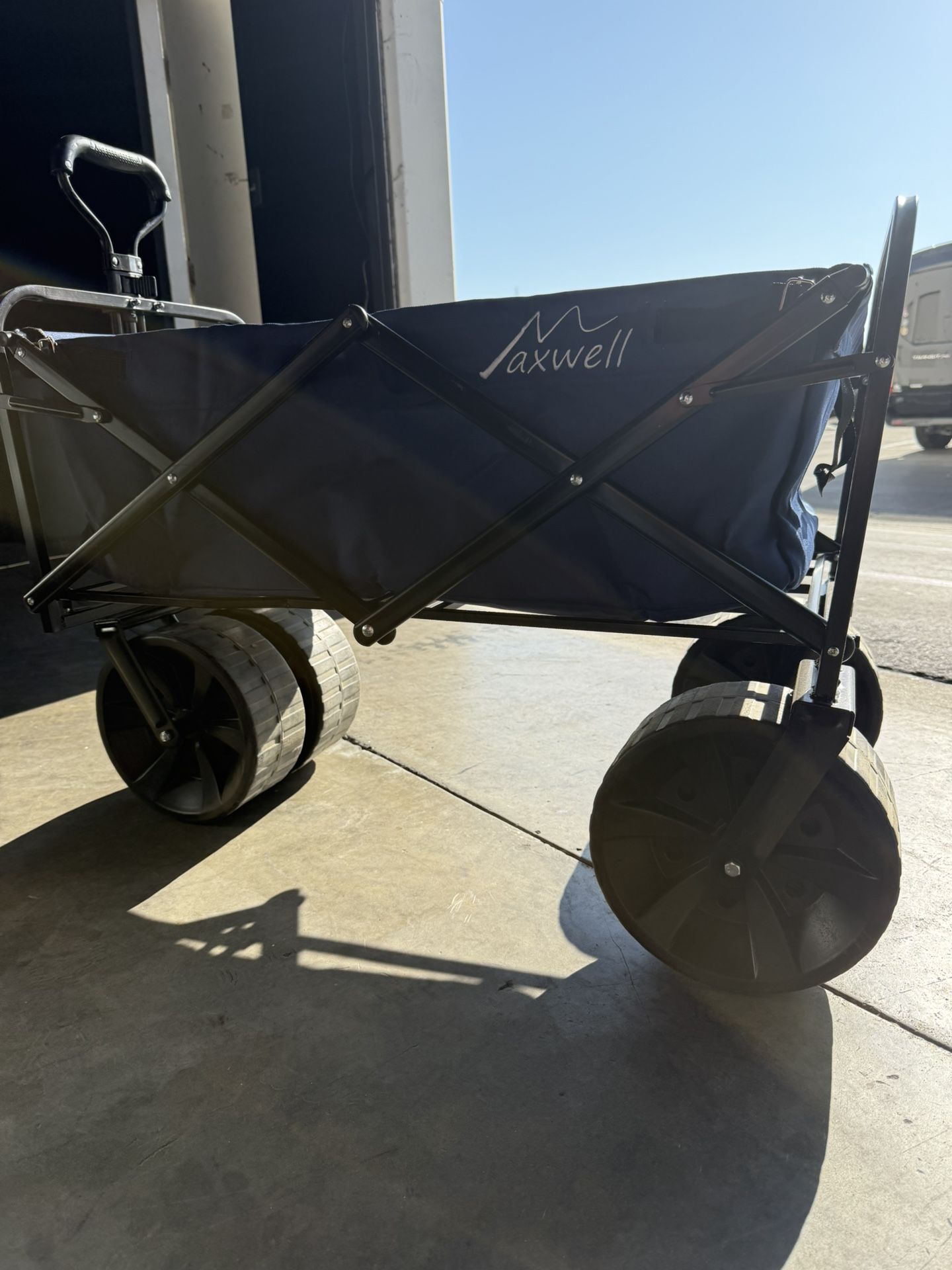 Wagon Outdoors Collapsible Portable Wagon on Wide Wheels