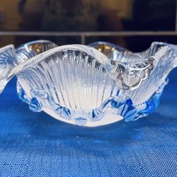 Beautiful Handblown Decorative Glass Bowl With Ruffles  