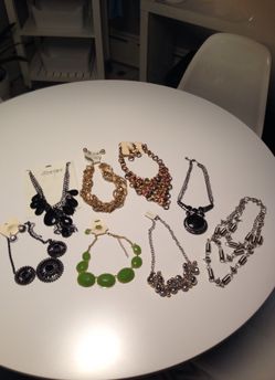 Cocktail jewelry