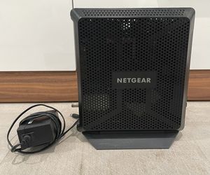 NETGEAR NIGHTHAWK AC1900 WiFi CABLE MODEM ROUTER