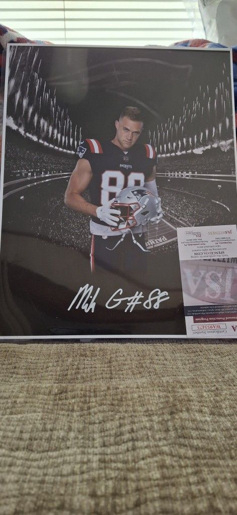 Mike Gesicki Jsa Autograph