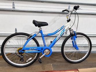 Womens Avalon 7-Speed, 26” wheels Bike