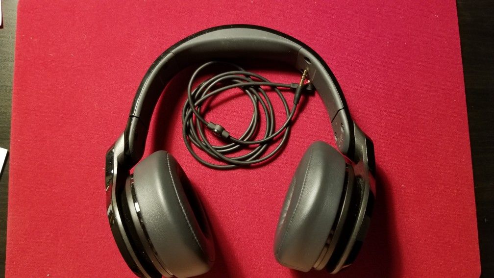 NCredible N-Pulse Over-Ear DJ Headphones