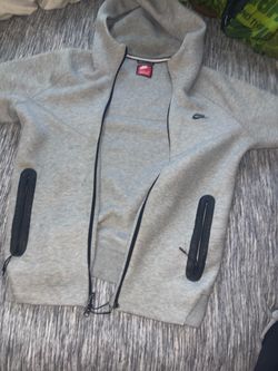 Grey Nike tech only worn once