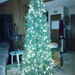 7ft Slim Christmas Tree 