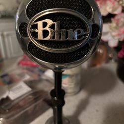 Blue Mic Ball