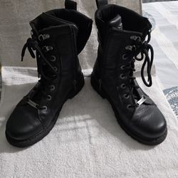 Ladies Harley Davidson above ankle riding boots