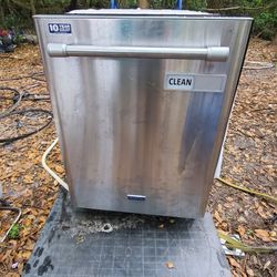 Maytag 24" Dishwasher Brand New!! Scratch And Dent Sale!!