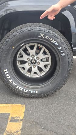 Set Of 4 XComp Tires 275/65R18