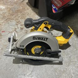 Dewalt Skill Saw 20v 
