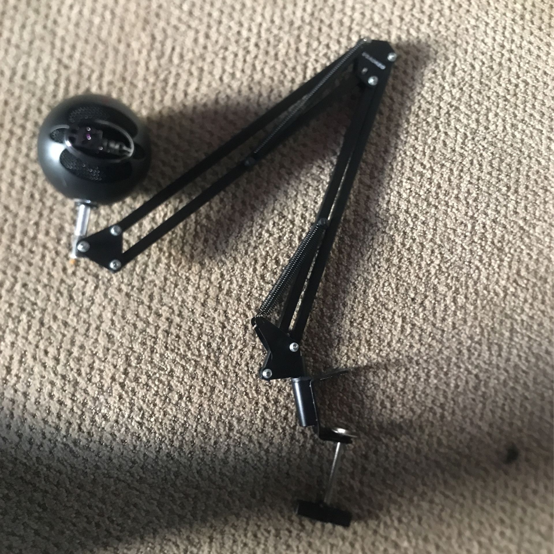 Blue Microphone Snowball Ice