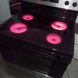 Brand New Cracked Top 30" Amana Stainless Steel Self Clean Smoothtop Electric Stove/Oven