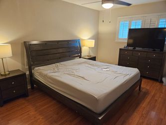California King - Bedroom Set