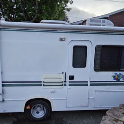 2000 Thor Motorcoach Four winds