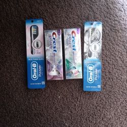 Dos Pastas Crest Y Dos Cepillos De Bateria Por Solo $12