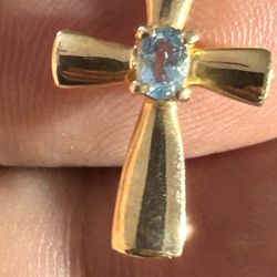 10k Gold Cross With A Natural Aquamarine Gem In The Center Pendant With 1/20 10k Gold Filled Chain