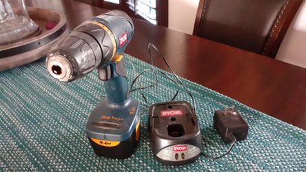 Ryobi drill gun set