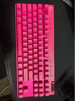 Gaming Logitech keyboard