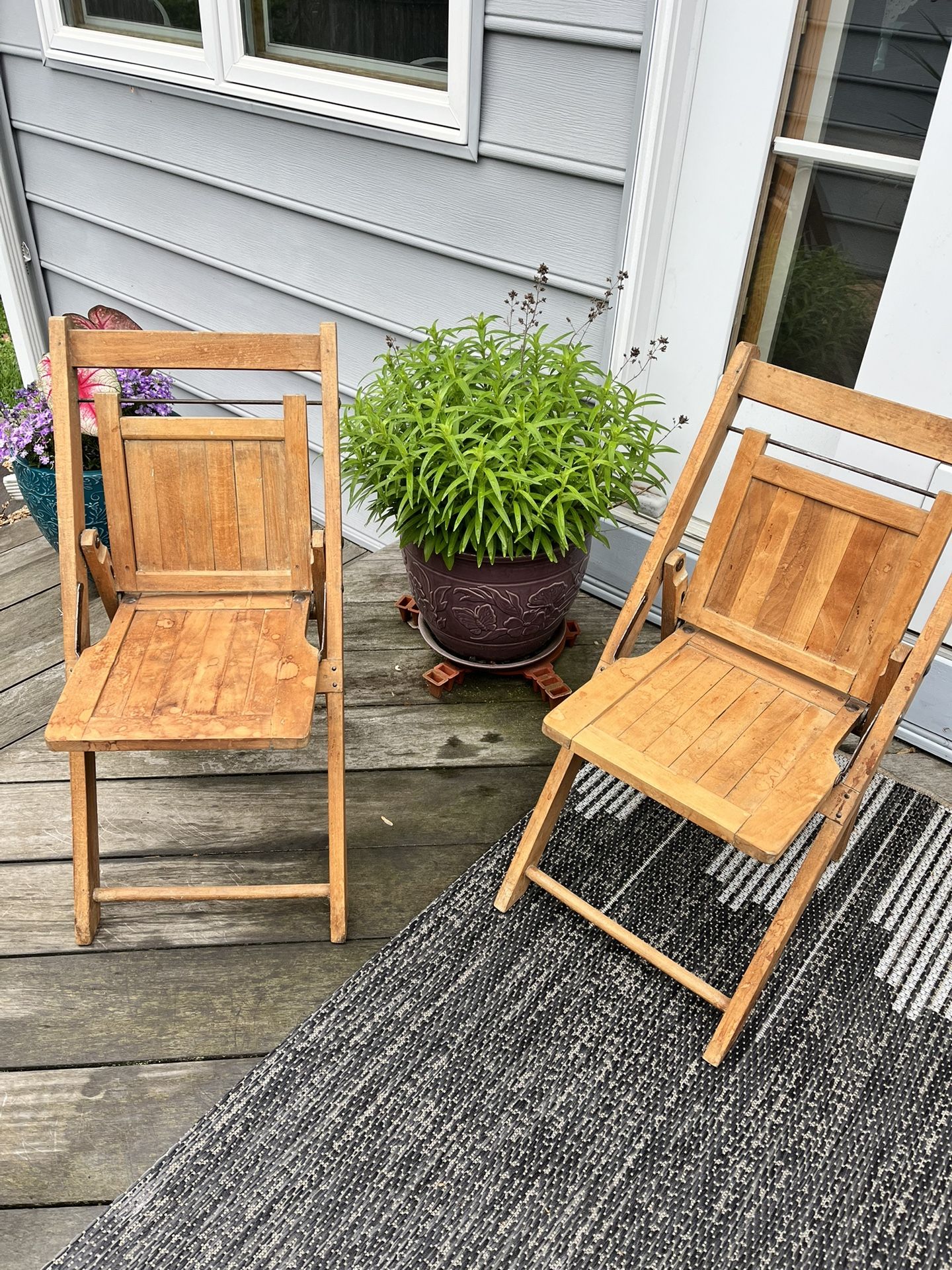 Folding wood Child Chairs
