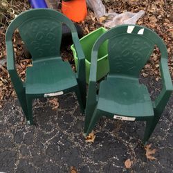 Two Children’s Matching Chairs. No Cracks $5 Each