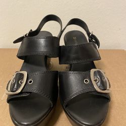 Naturalizer Black Leather Strappy Sandals Heels