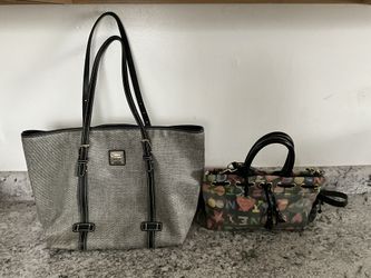 Dooney & Bourke Handbag Purses