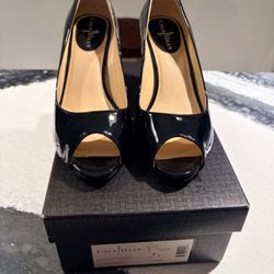 Cole Haan Black Patent Leather Pumps  7B 