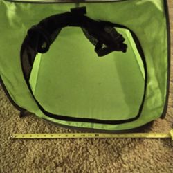 Folding Pet Travel Containment
