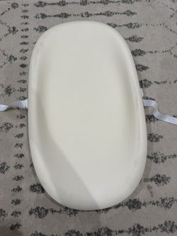Hatch changing pad And Scale