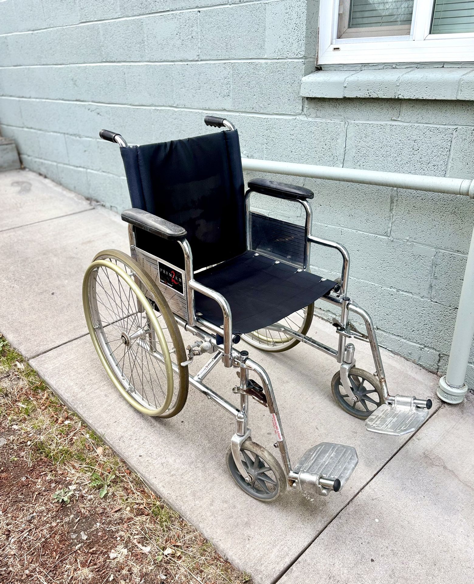 Wheelchair Vintage (PREMIER 2 Everest & Jennings)