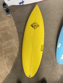 New Surfboard Short Board R2O 5’9”