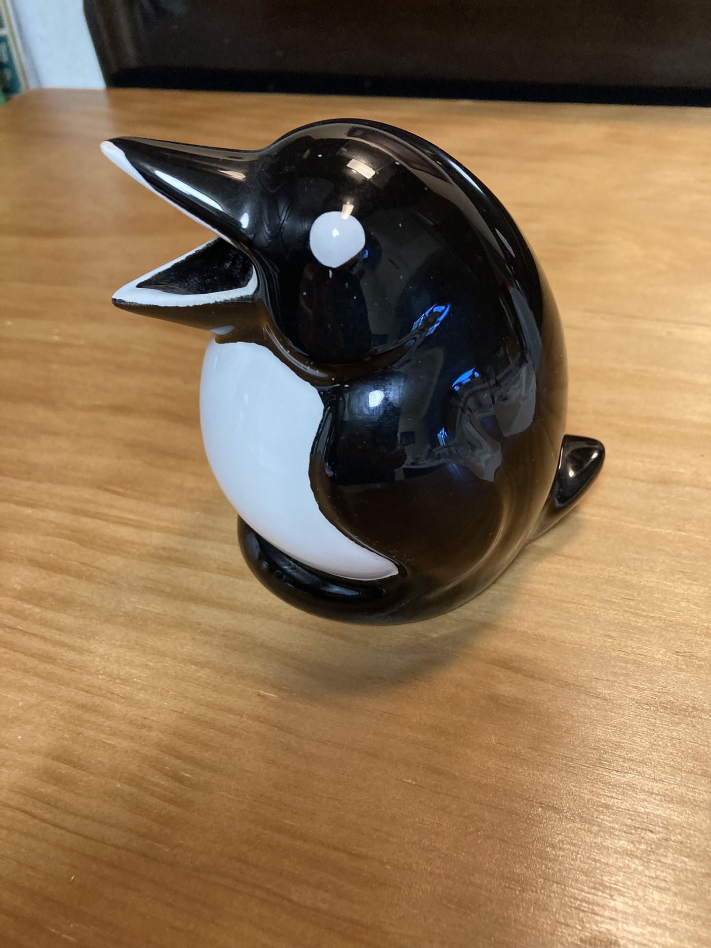 Cute Penguin M&M Dispenser