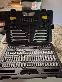 Stanley Mechanics Tool Set