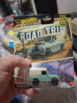 Hot Wheels Premium Road Trip Land Rover Series