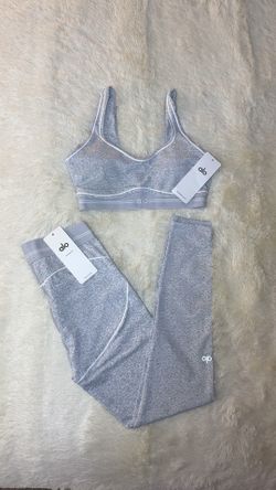 Alo Grey Hearthrob Yoga Set