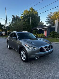 2016 infiniti QX70