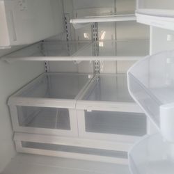 Frigidaire Gallery Refrigerator Freezer