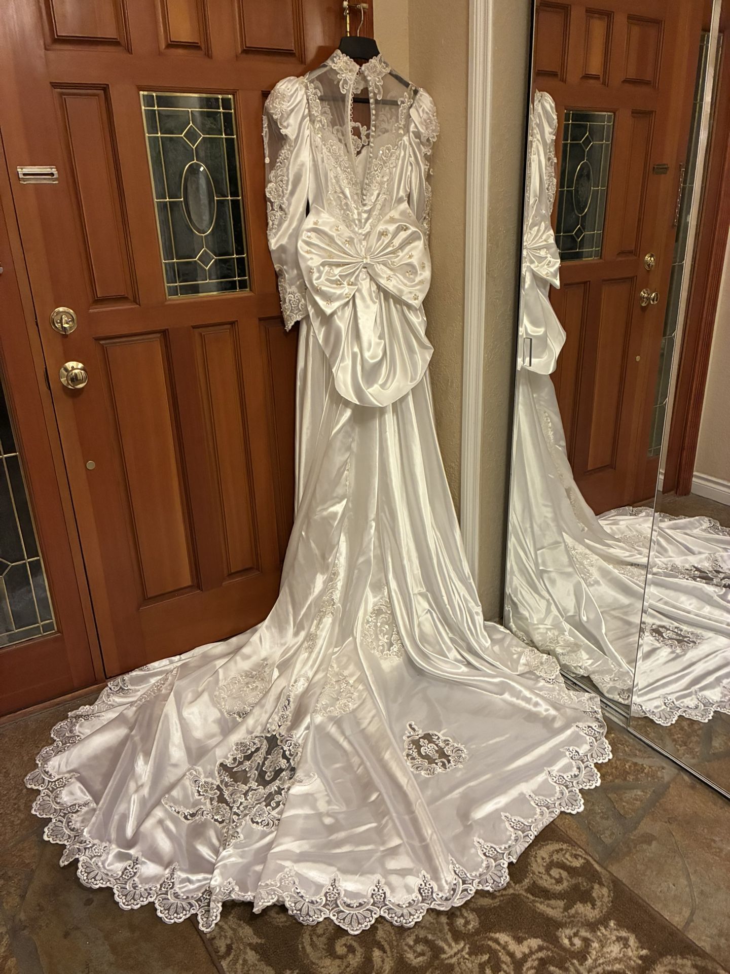 Beautiful Wedding Dress For Sell