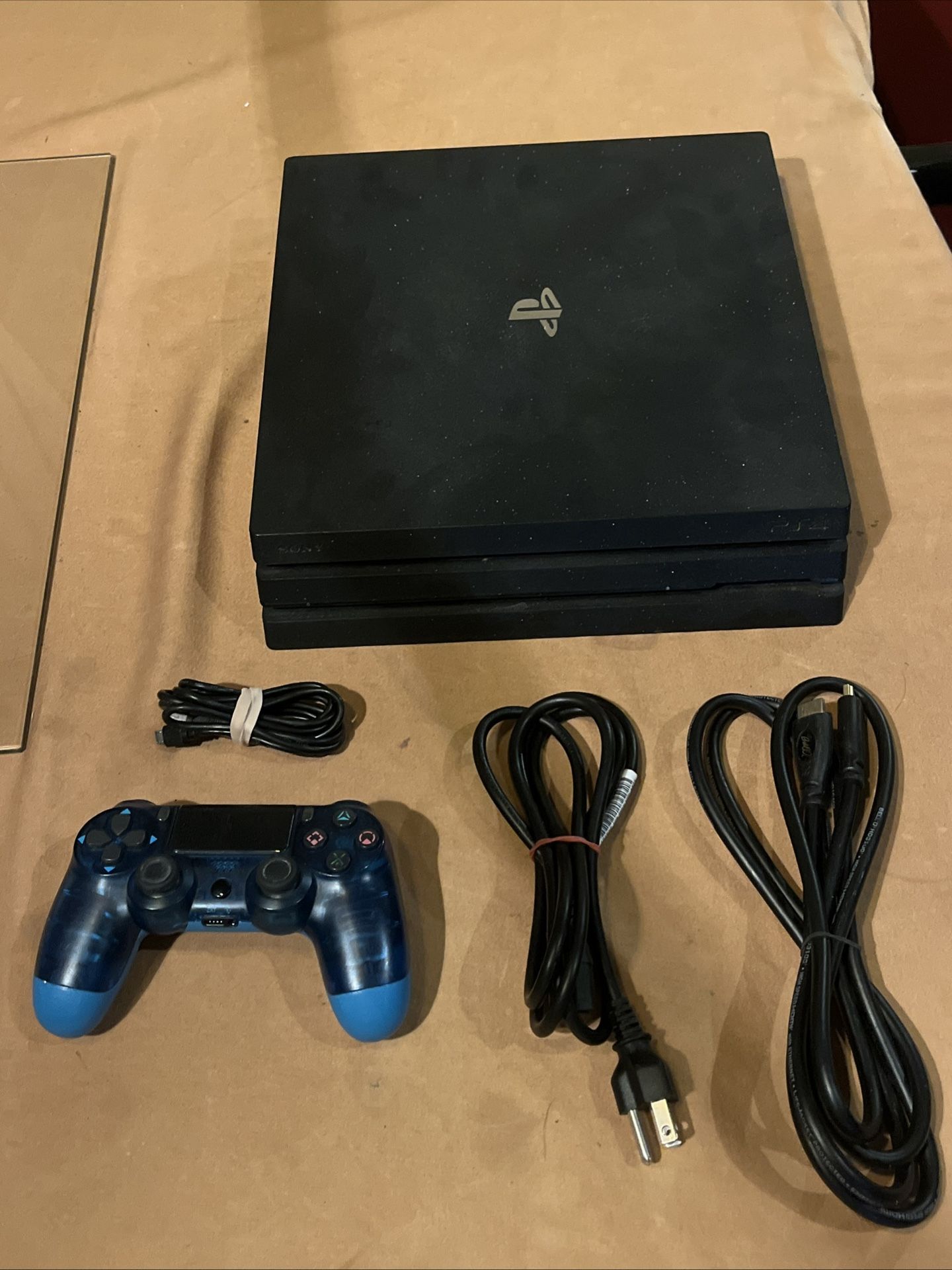 Sony PlayStation 4 PS4 Pro (CUH-7015B) 1TB - Game Console w/ Cords & Controller