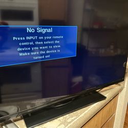 Insignia 36in smart tv