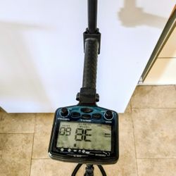 New Dr Otek metal detector with accessories 