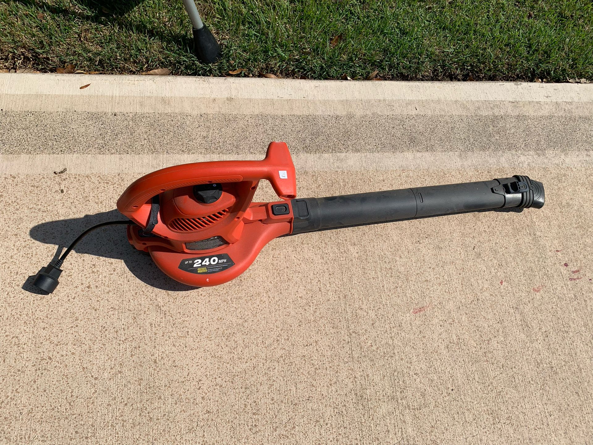 Leaf Blower - Corded