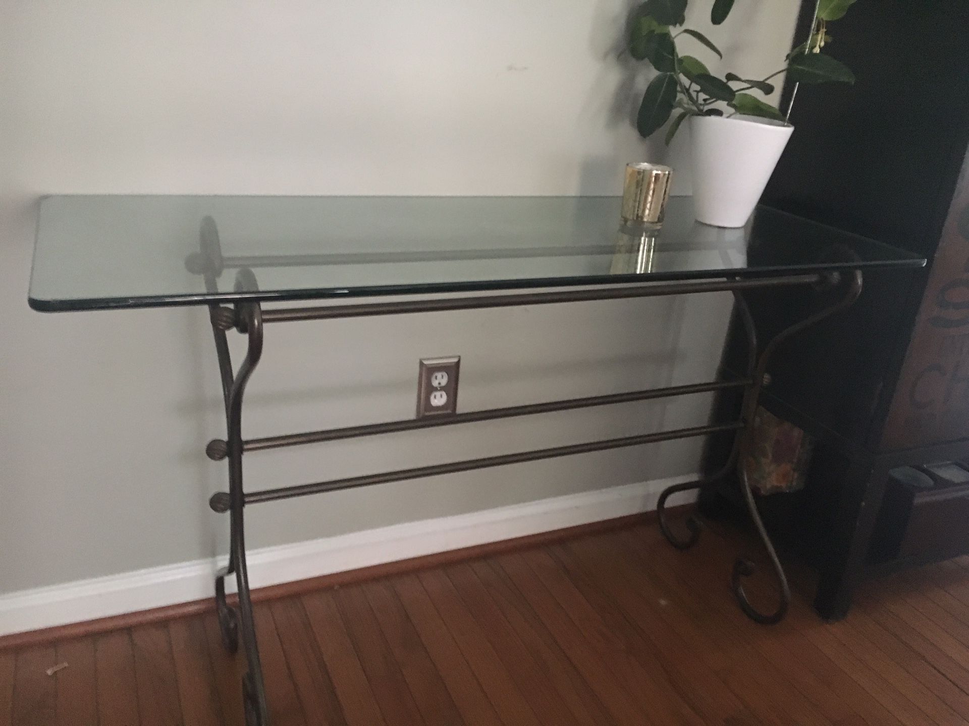 Console glass table