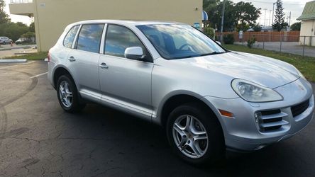 Porch 2009 cayenne super clean