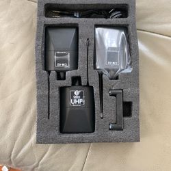 Debra UHF 1x RX, 2x TX Wireless Lav Mic Kit