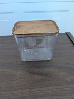 Clear Storage Canister with Bamboo Lid