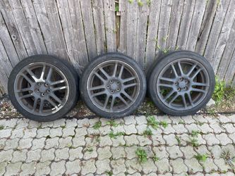Set of 3 Alloy Wheels with Tires