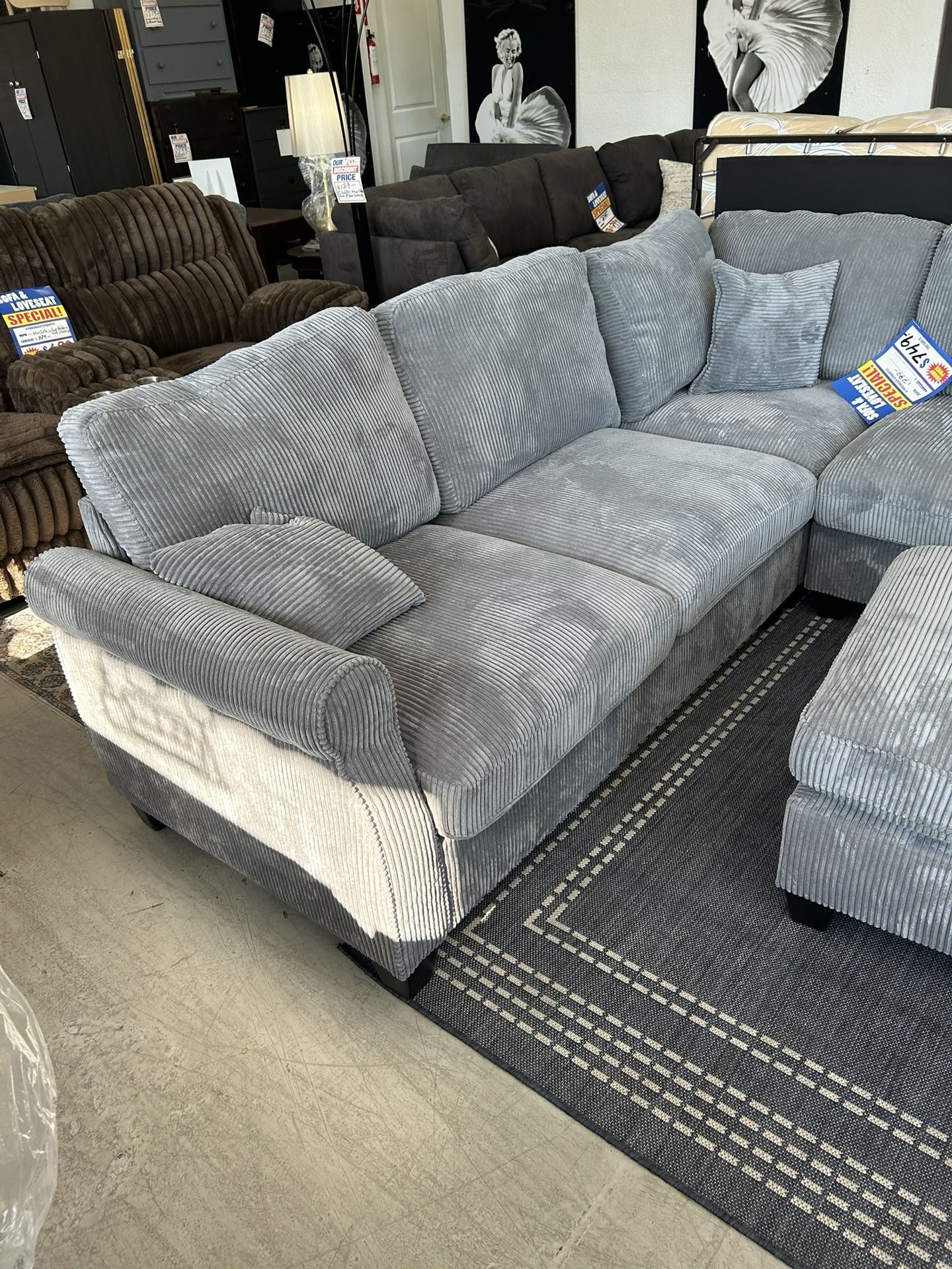 Sectional Sofa With Ottoman 